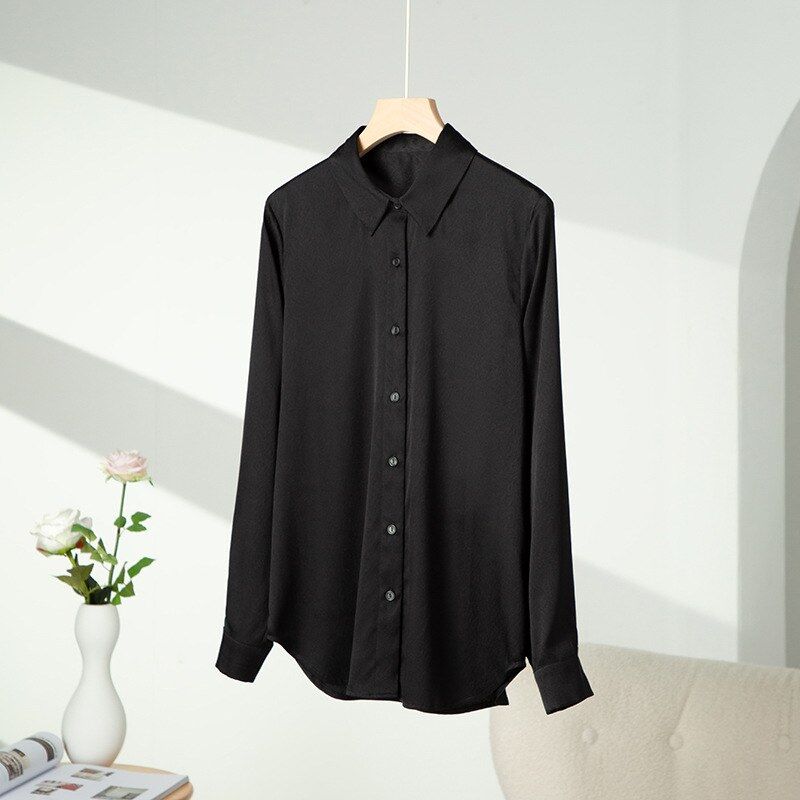 Camisa blanca de seda de manga larga view 7