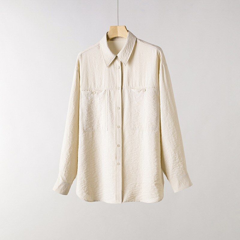 Chemise en soie col ample bureau view 6