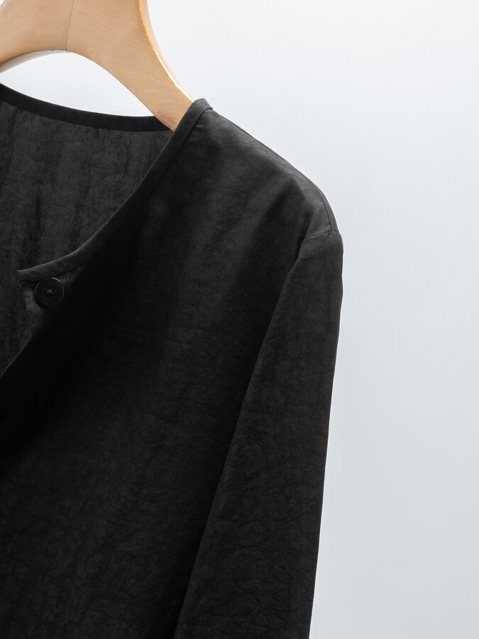 Schwere Seidenbluse mit Langarm view 4