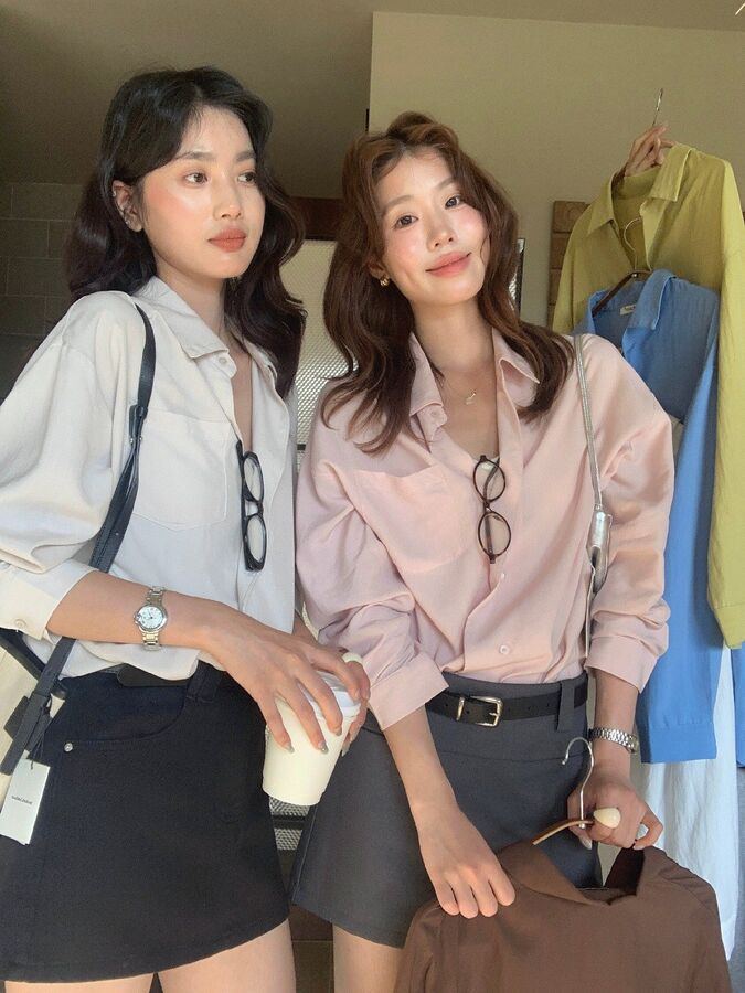Korean loose long sleeve shirt in pink, blue, and brown