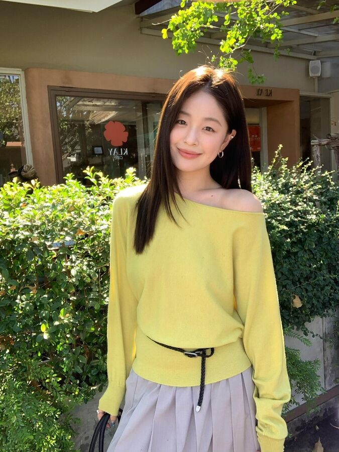 Korean batwing sleeve knit sweater