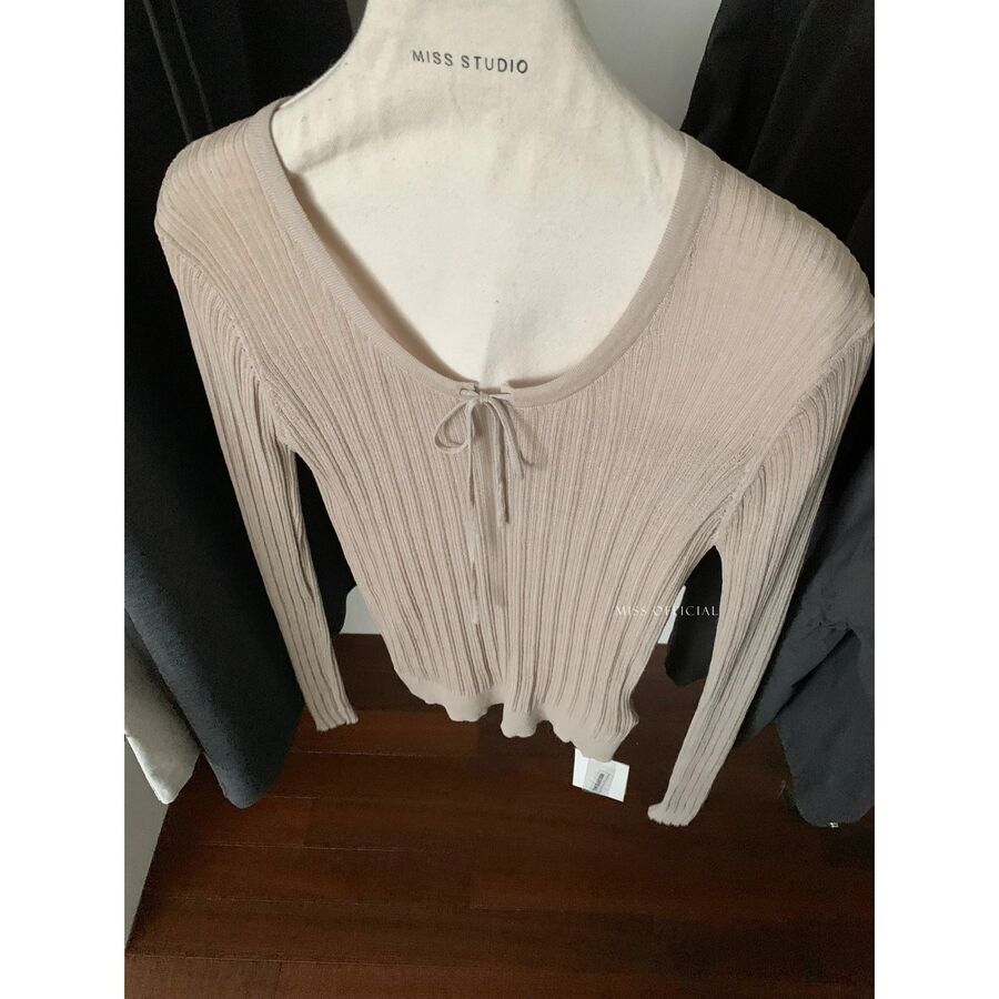 Tie Round Neck Long Sleeve Knit Top view 6