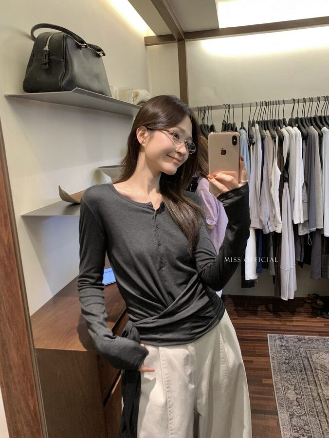 Blus Lengan Panjang Korea dengan Hem Terikat view 3