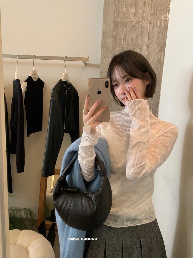 Blus Lengan Panjang Panel Renda Prancis view 3