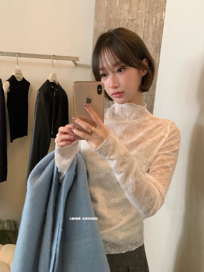 Blus Lengan Panjang Panel Renda Prancis view 4