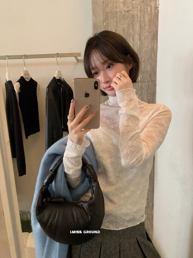 Blus Lengan Panjang Panel Renda Prancis view 5