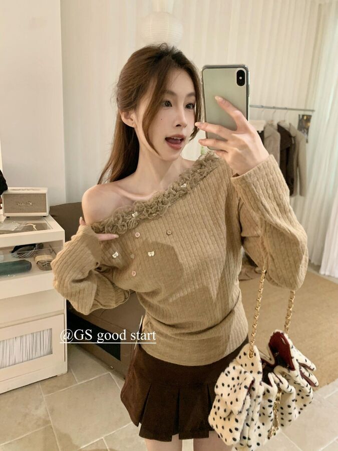 Korean Lace Trim One-Shoulder Long Sleeve Knit Top
