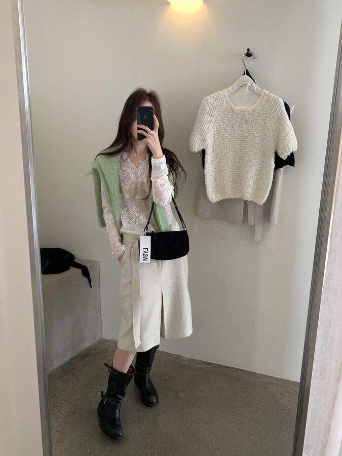 Korean Lace V-Neck Layering Top