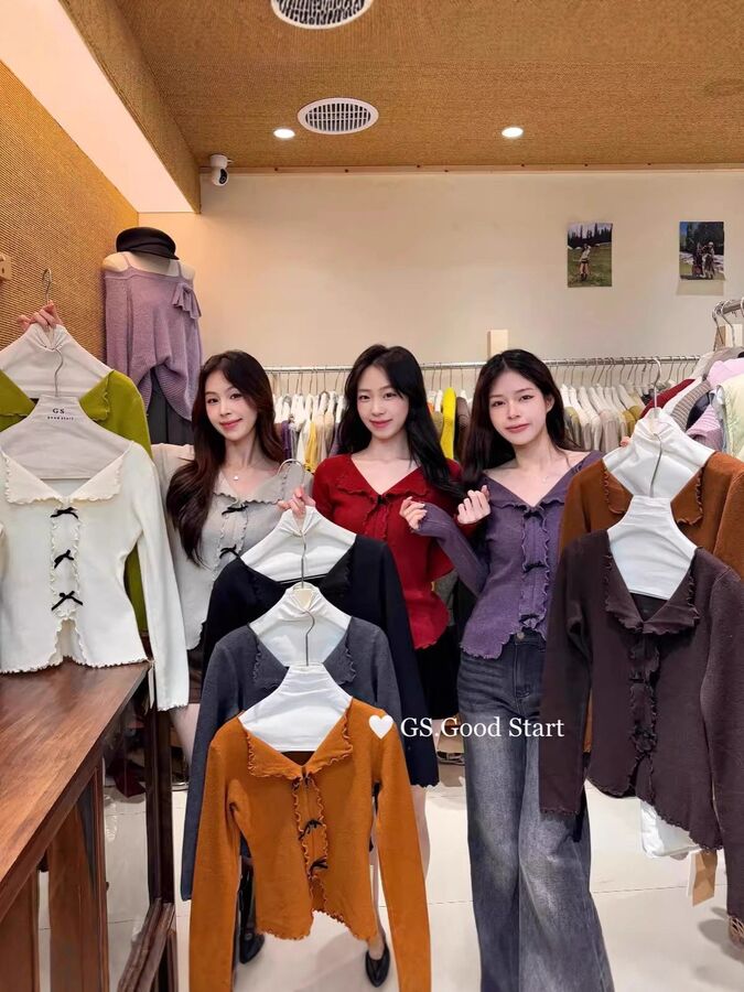 Velvet Bow V-Neck Knit Top