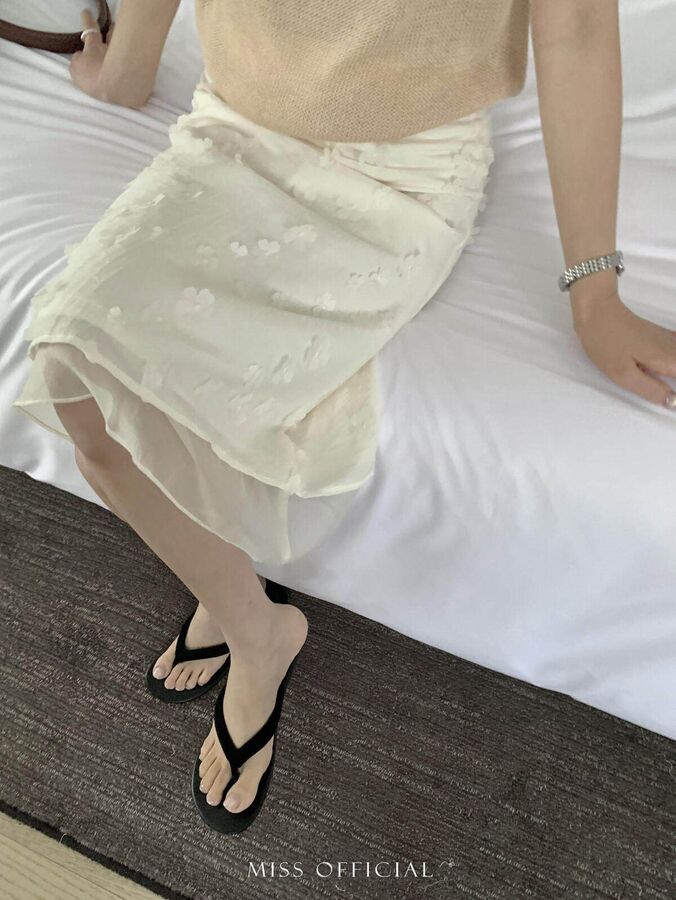 Korean Floral Applique Midi Skirt