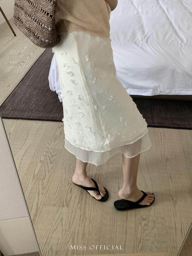 Korean Floral Applique Midi Skirt view 5