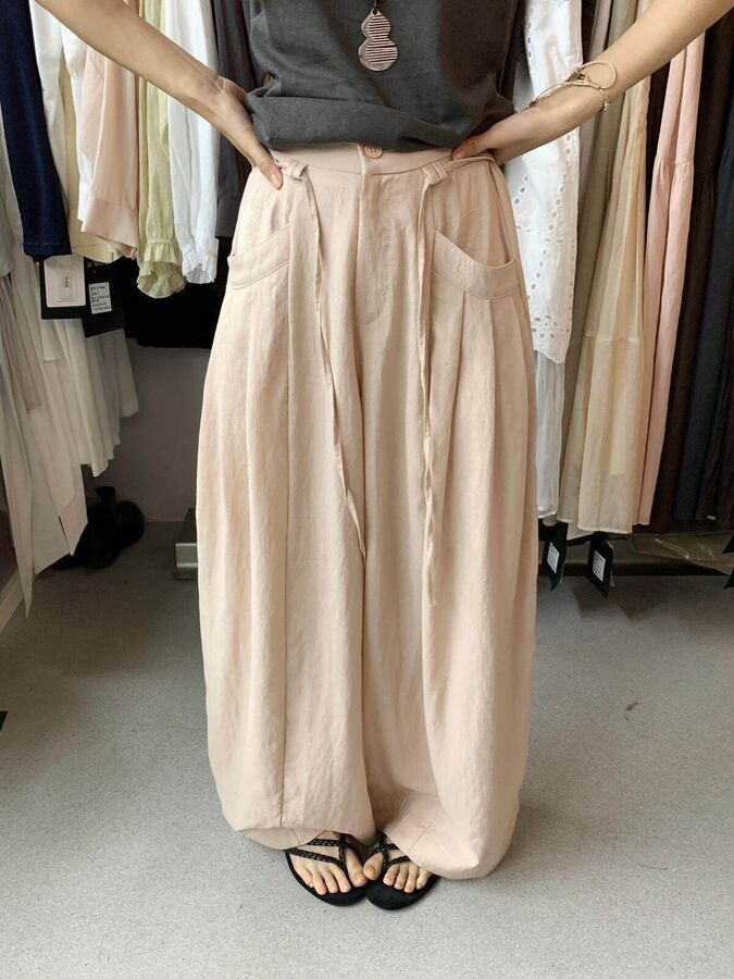 Minimalist Pleated Curved Casual Pants view 5