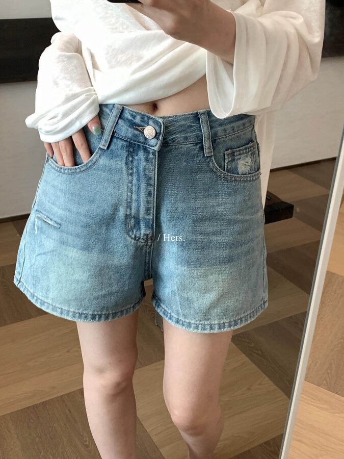 Vintage-gewaschene High-Waist-Jeansshorts view 3