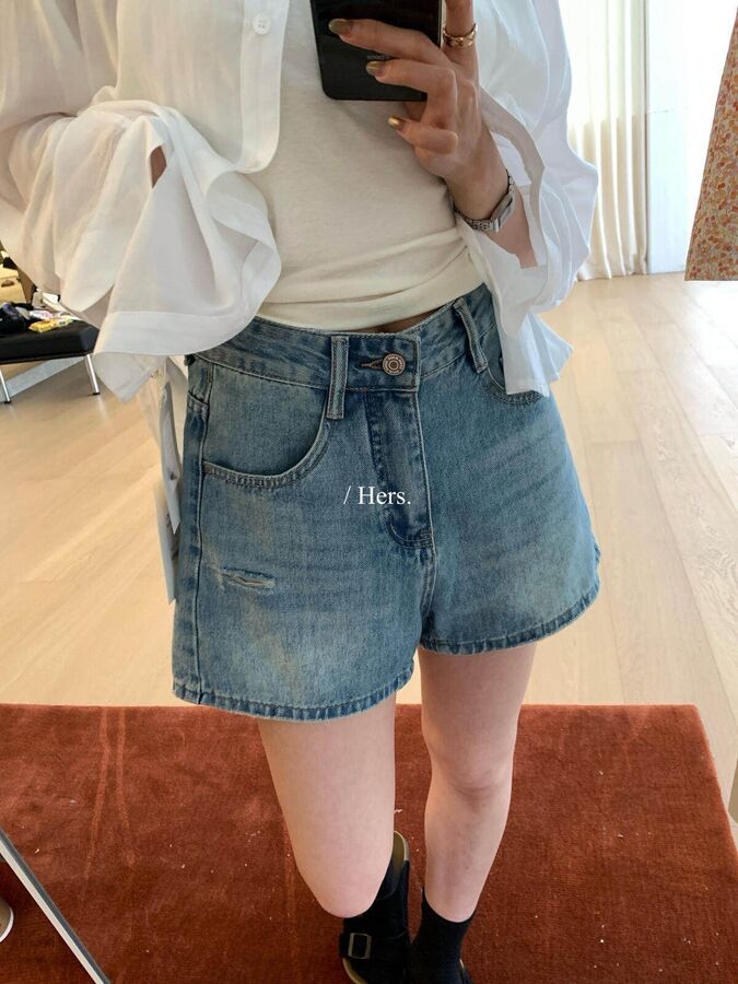 Vintage-gewaschene High-Waist-Jeansshorts view 4