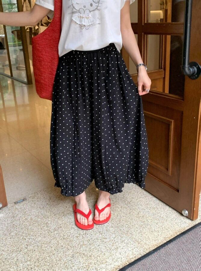 Heart Print Lace Trim Cropped Pants view 2
