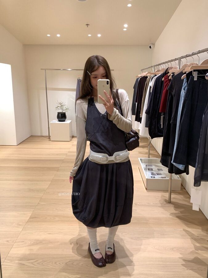 Elastic Waist Bubble Hem Skirt view 4