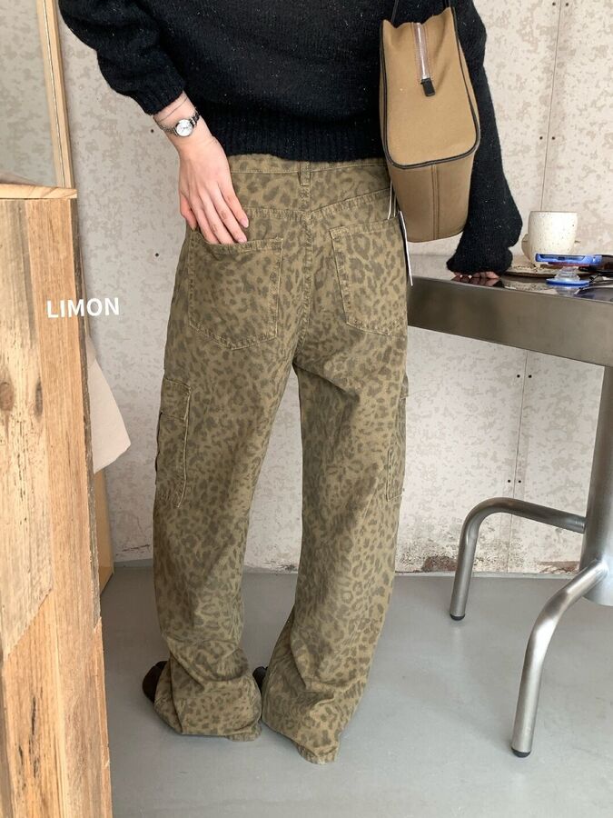Weite Hose mit hoher Taille und Leopardenmuster view 5