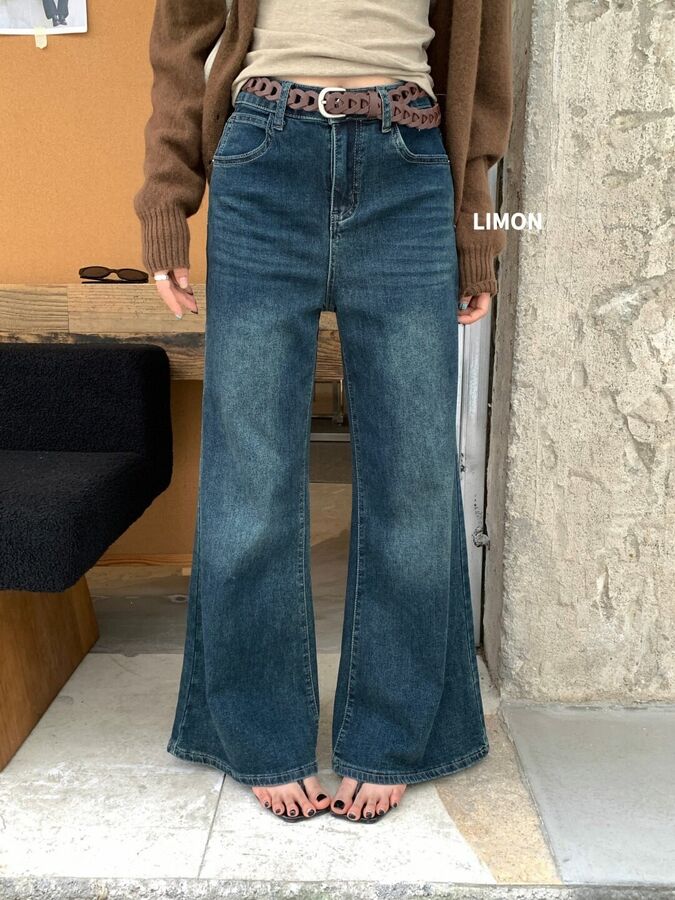 Koreanische High-Waist-Schlagjeans view 2