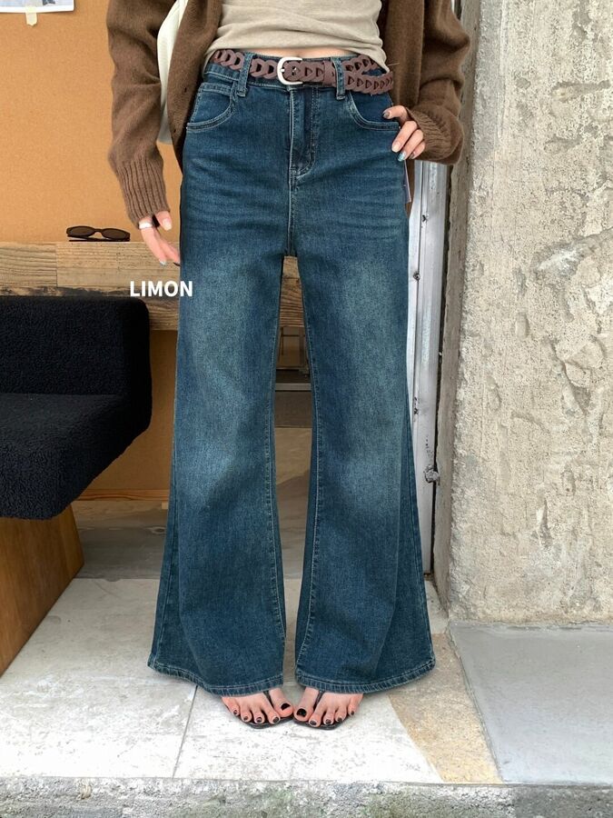 Koreanische High-Waist-Schlagjeans view 4