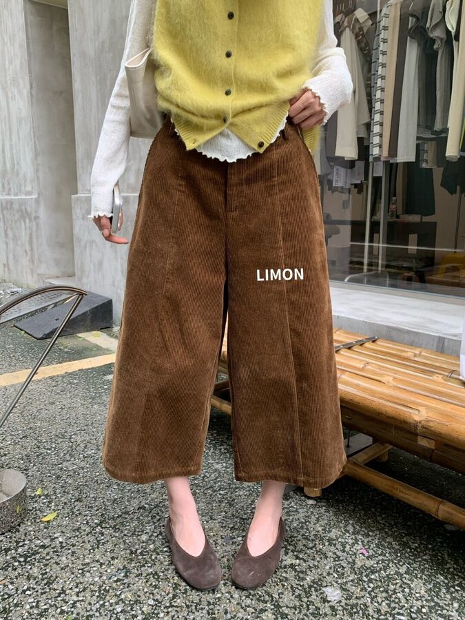 Koreanische Vintage Cordhose mit weitem Bein view 4