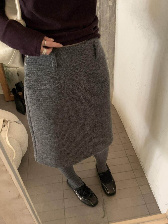 Korean Minimalist Wool A-Line Skirt view 4