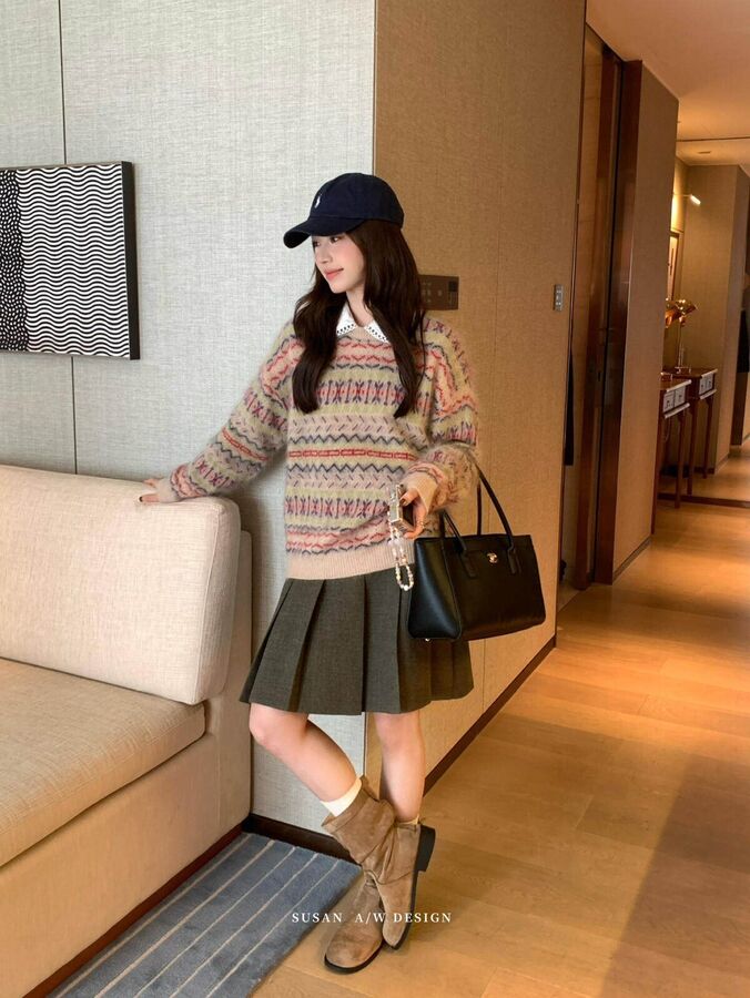 Saia Coreana Plissada com Tachas Linha A view 5