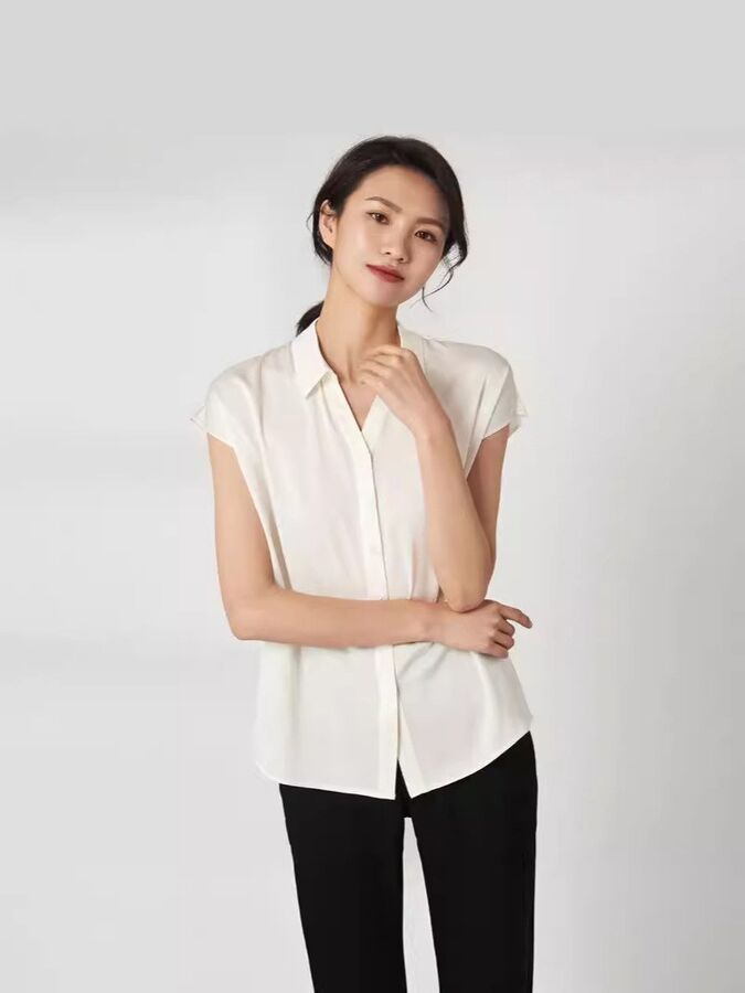 Solid Silk Short Sleeve Shirt