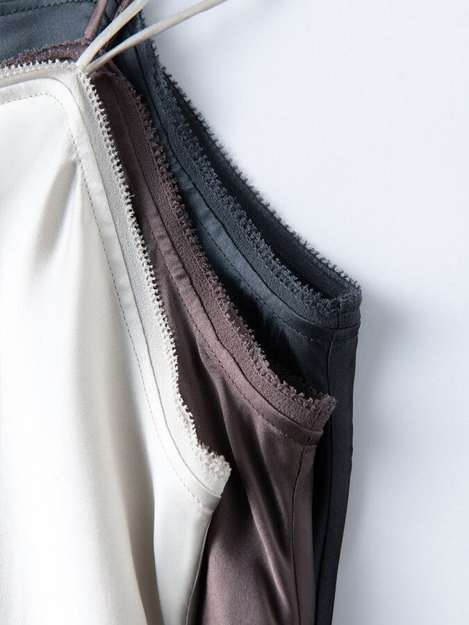 Französisches Seidensatin-Camisole mit Wasserfallausschnitt view 5