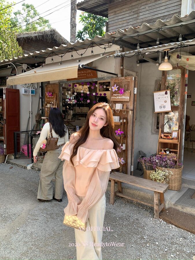 French off shoulder ruffle long sleeve blouse