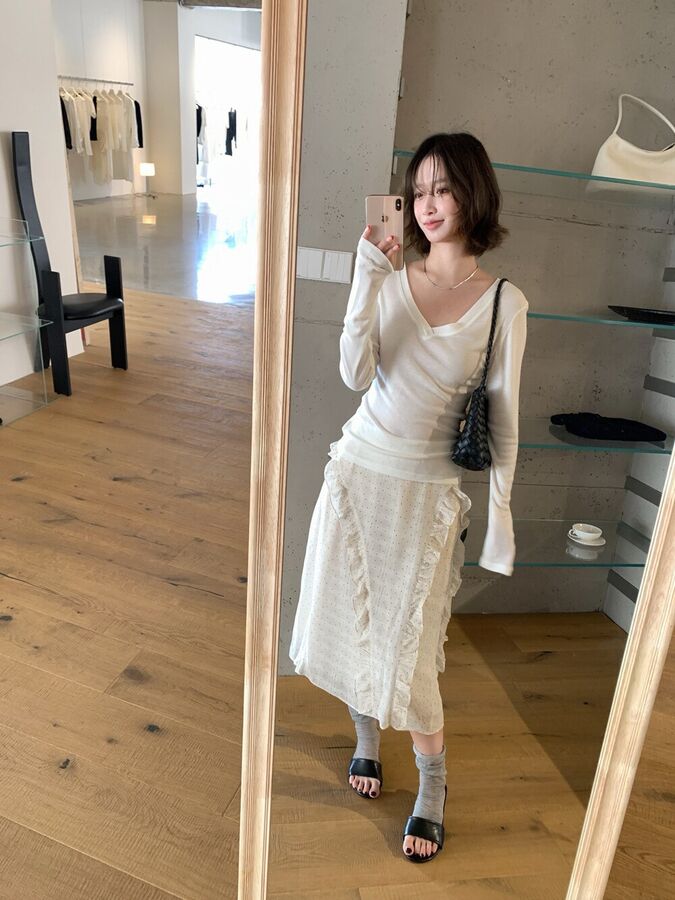 Korean V-Neck Long Sleeve T-Shirt view 3