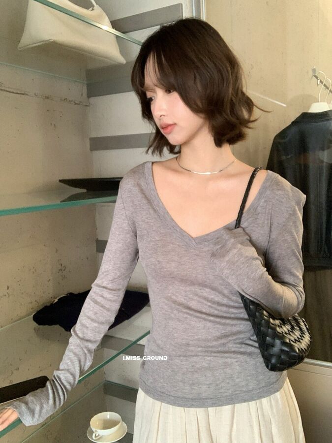 Korean V-Neck Long Sleeve T-Shirt view 4