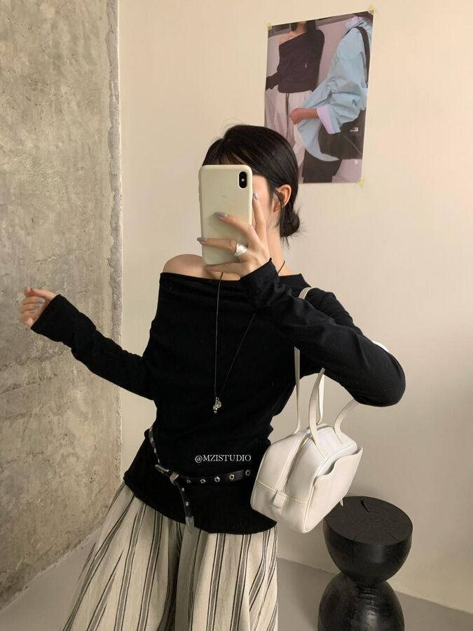 Off Shoulder Long Sleeve T-Shirt