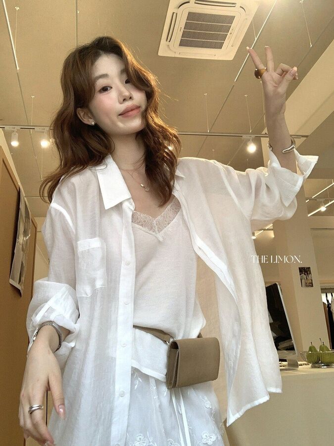 Chemise Minimaliste Ample à Manches Longues view 3