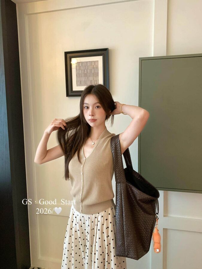 Korean Backless Halter Knit Tank view 3