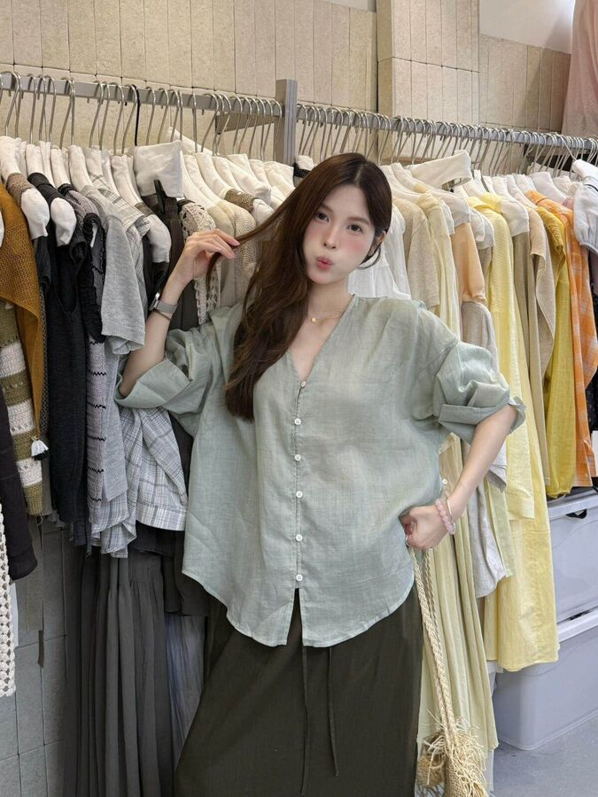 Minimalist V Neck Short Sleeve Top view 2