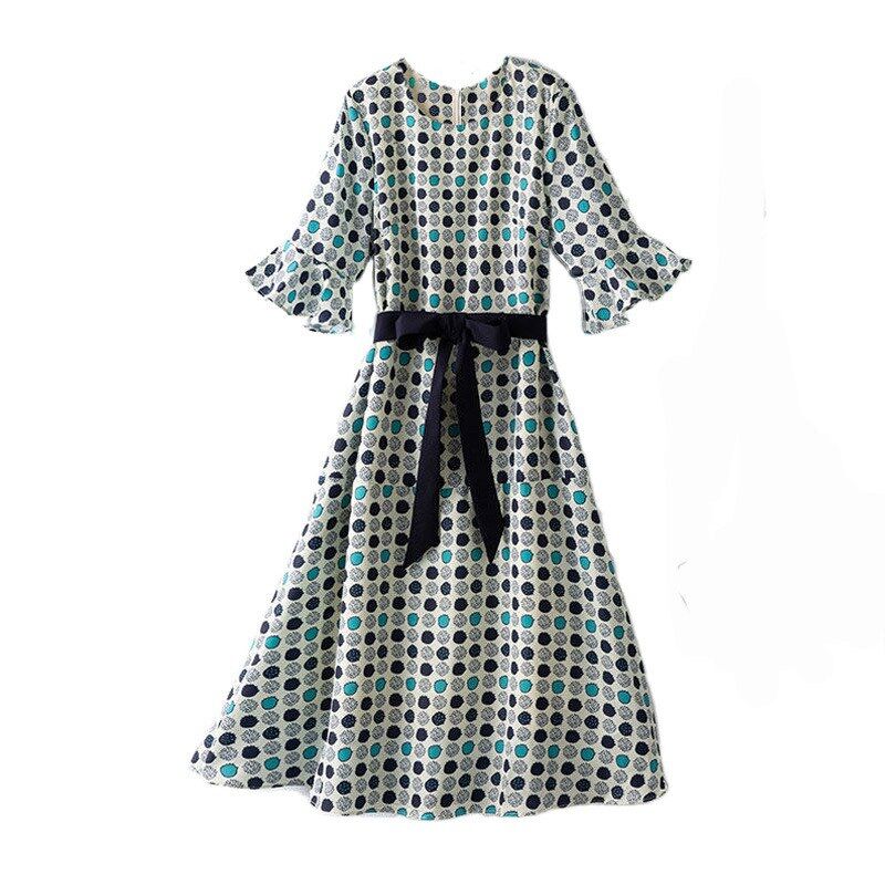 Seidenkleid mit Blumenmuster und kurzen Ärmeln view 5