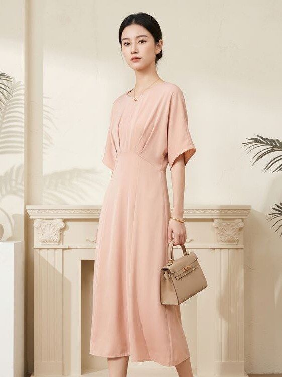 Gaun Sutra Lengan Pendek A-Line view 4