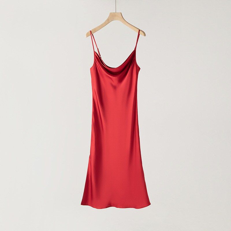 Gaun Slip Satin Sutra Tanpa Lengan view 11