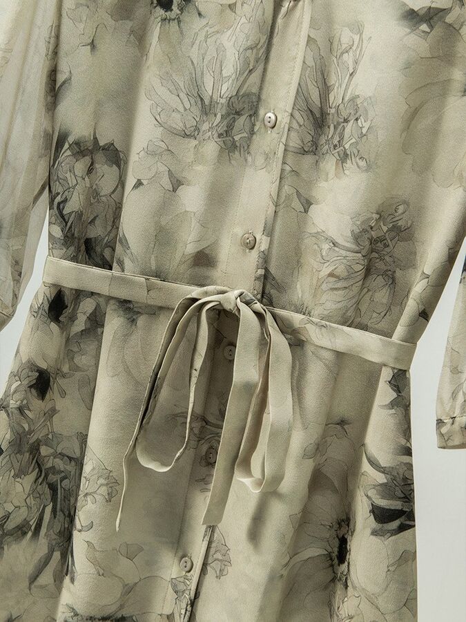 Seidenkleid mit Blumenmuster und Dreiviertelarm view 5
