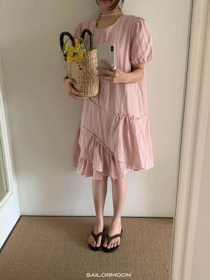 Koreanisches Kleid mit rundem Ausschnitt und Spitzenbesatz view 2