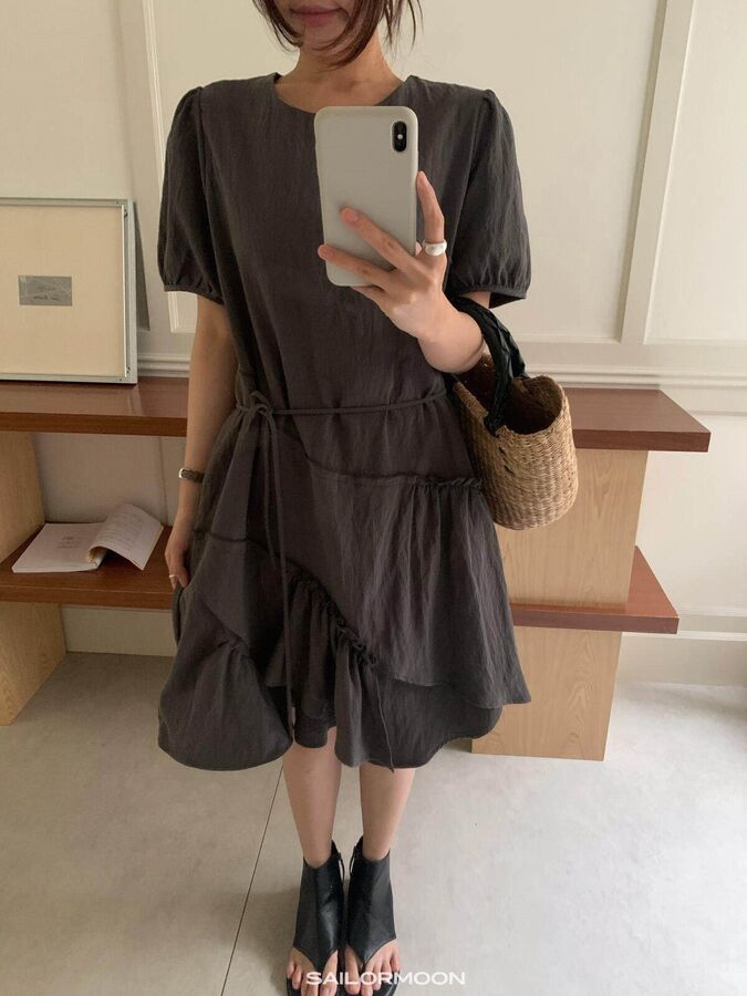 Koreanisches Kleid mit rundem Ausschnitt und Spitzenbesatz view 3