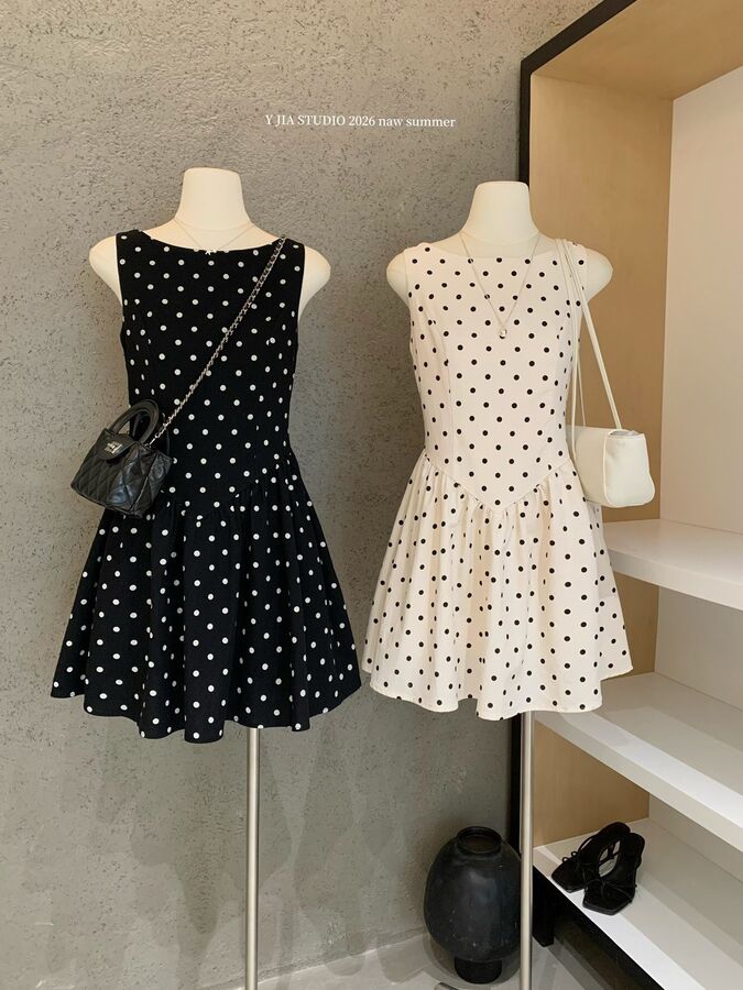 Polka dot backless bow sleeveless dress