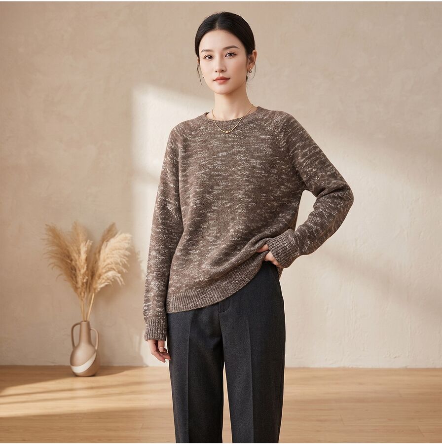 Einfarbiger Strickpullover mit langen Ärmeln view 8