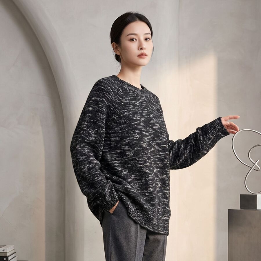 Einfarbiger Strickpullover mit langen Ärmeln view 9
