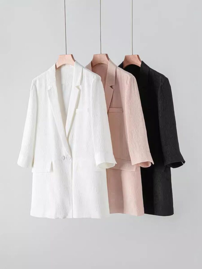 Silk Jacquard Three-Quarter Sleeve Blazer