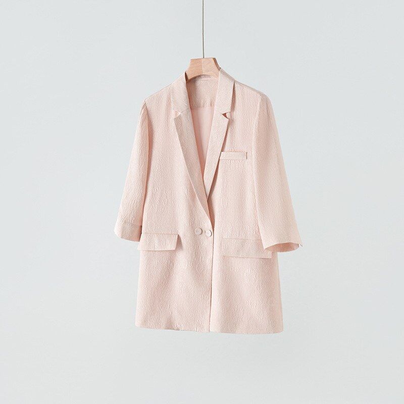 Blazer Sutra Jacquard Lengan Tiga Perempat view 7