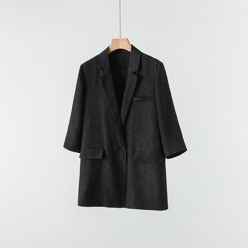 Blazer Sutra Jacquard Lengan Tiga Perempat view 8
