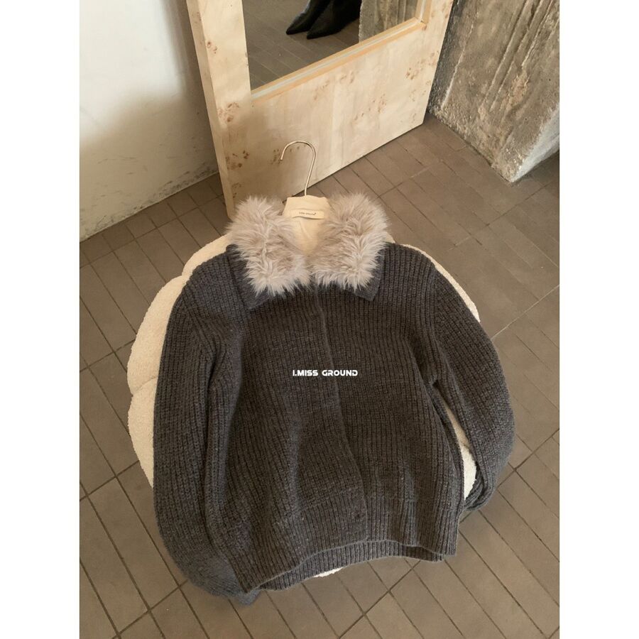 Korean Minimalist Faux Fur Collar Sweater view 6