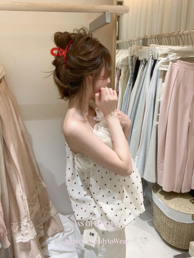 Blus Prancis Polka Dot Off Shoulder Tanpa Lengan view 4