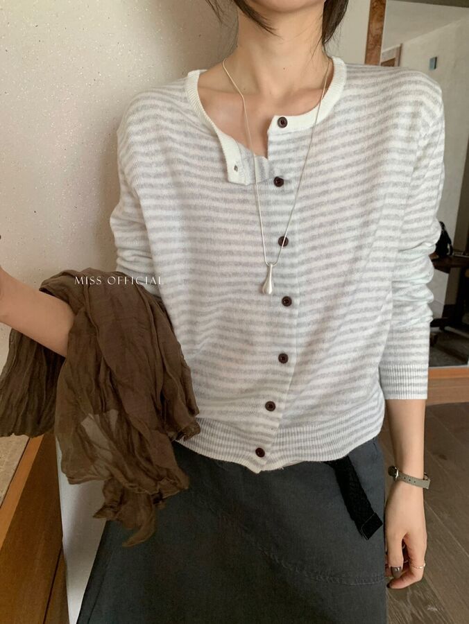 Gestrickter Cardigan mit Knopfleiste und Streifen view 5